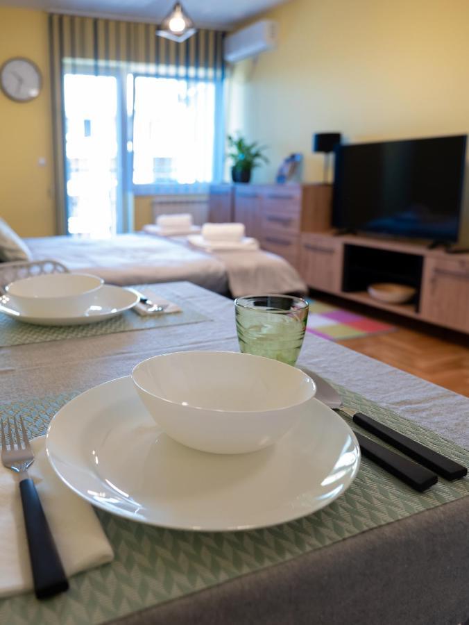 Green Apple Apartment Суботица Экстерьер фото