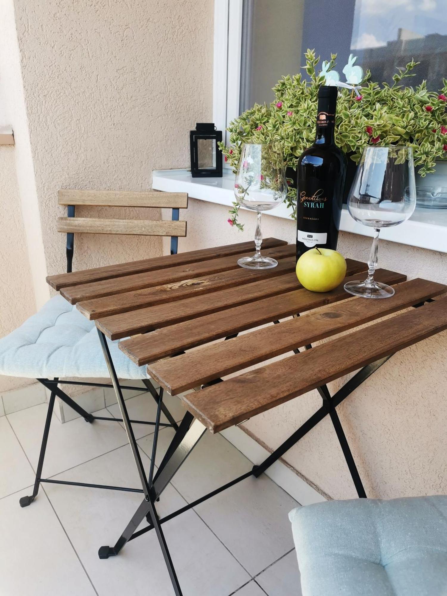 Green Apple Apartment Суботица Экстерьер фото