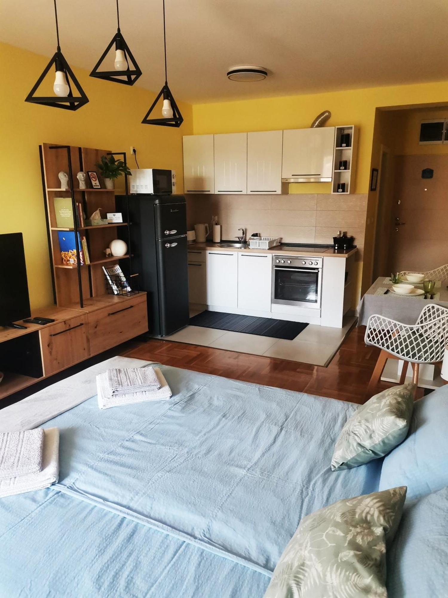 Green Apple Apartment Суботица Экстерьер фото